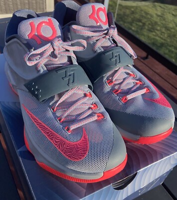 Nike KD 7 used VII Calm Before the Storm Grey Size 9.5 Sneakers w/ Box 