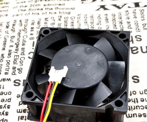 Mitsubishi MMF-06D24ES RP1 6025 DC24V 0.10A 6CM Chassis Cooling Industrial Fan - Picture 2 of 4