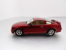 2005 FORD MUSTANG GT    2004 JOHNNY LIGHTNING MUSCLE CARS U.S.A. 1:64