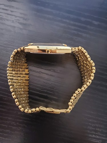 ⭐Mint Condition RARE Seìko Vintage Slim Tank Quartz Men's Gold Wrist Watch - Picture 2 of 5