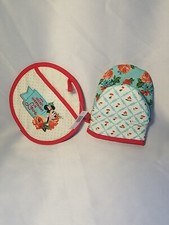 Disney Minnie Mouse Oven Mit Pot Holder Set