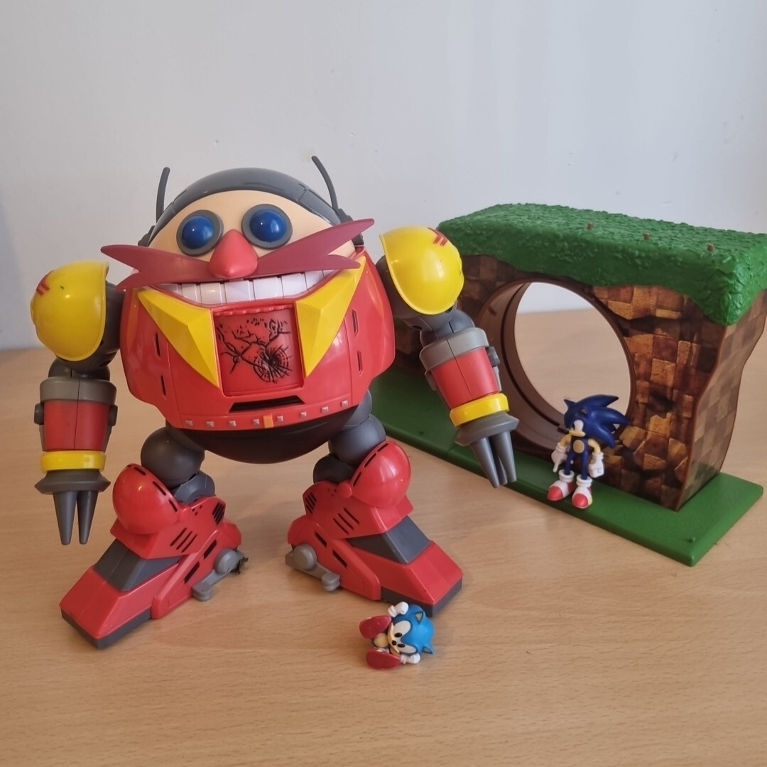 Paquete Sonic The Hedgehog Dr Robotnik Giant Eggman Robot & Sonic Green Hill Zone