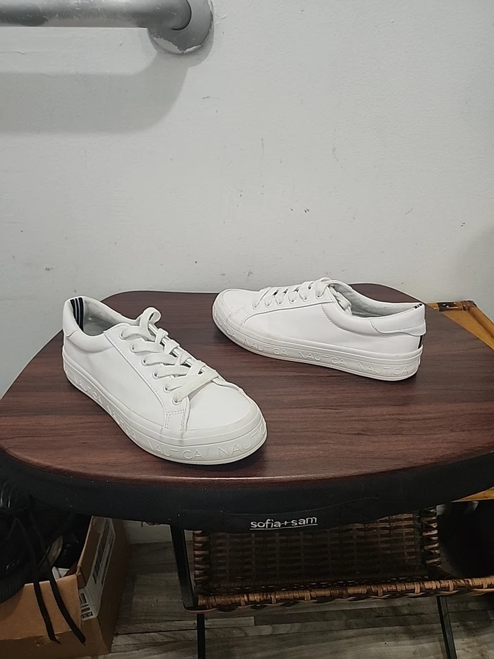 Nautica Women Fashion Sneaker Lace-Up Size 8.5 NWOB H957 - Image 2 of 4