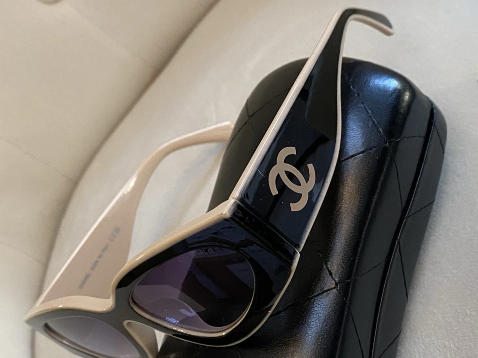 Gafas de sol Chanel para mujer con estuche y paño de limpieza nuevo Foto 3 de 4