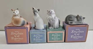 Vintage 4 Avon 1984 Set of Cats Calico Siamese Persian Tabby Porcelain Boxes