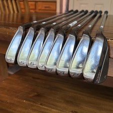 Cobra King F6 8-Piece Set Flex Steel RH Excellent Condition