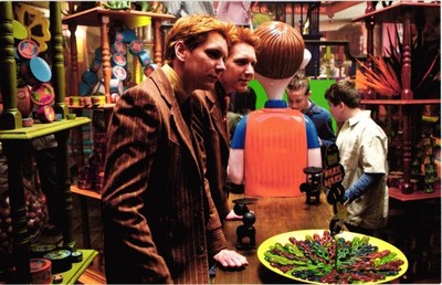 Harry Potter Fred and George Weasley Weasleys' Wizard Wheezes Postcard Unposted