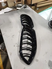 Used Gloss Black Dual Slats Front Kidney Grille For 2023-2024 BMW G14 G15 G16