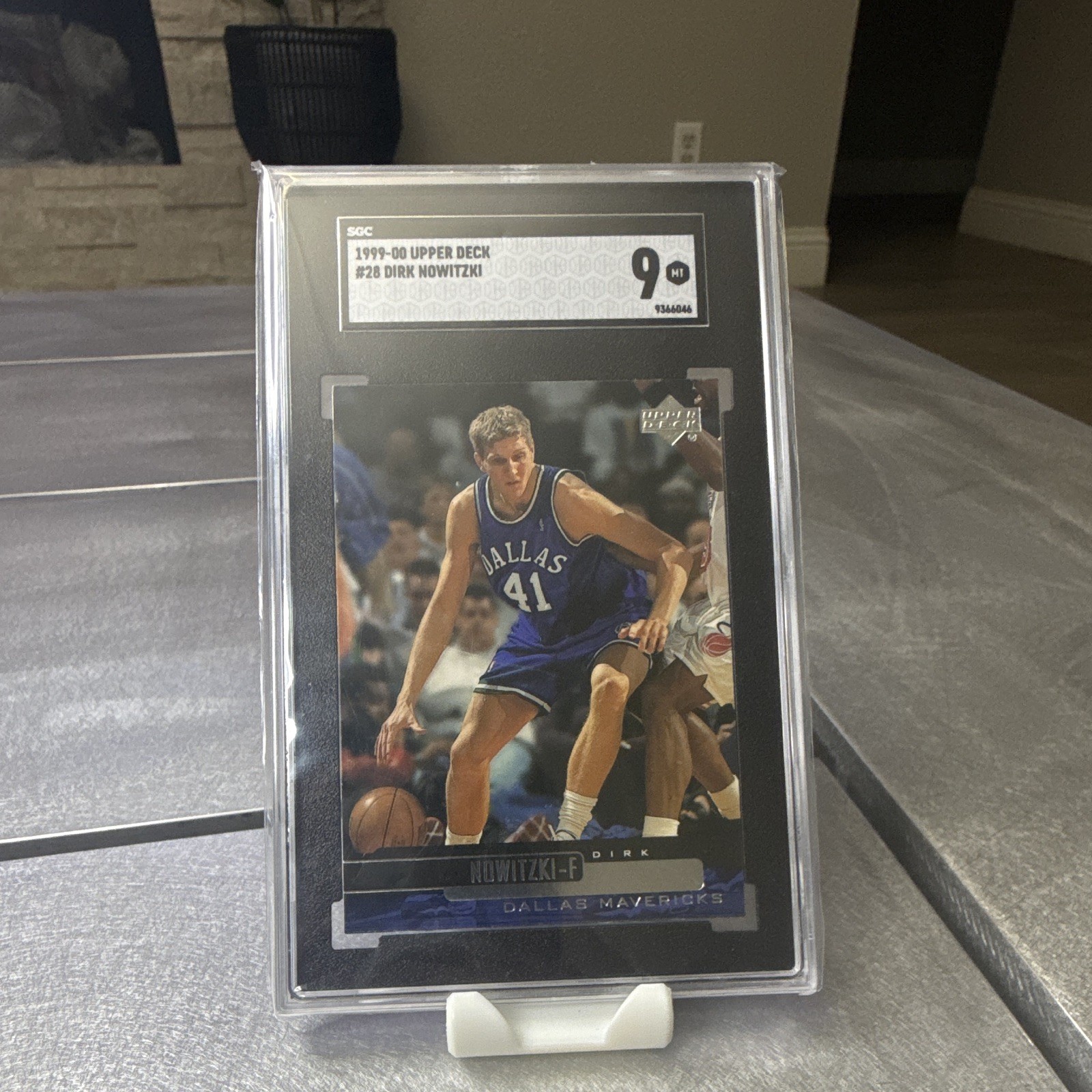 1999-00 Upper Deck Dirk Nowitzki #28 Dallas Mavericks SGC 9 Graded
