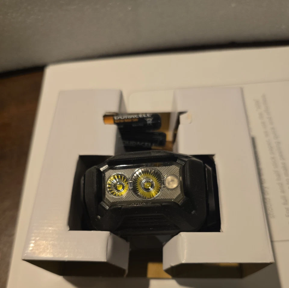 Faro Petzl ARIA 2 RGB Grado Profesional Compacto 450 Lúmenes Negro  Foto 3 de 4