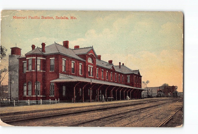 Sedalia Missouri MO Postcard 1916 Missouri Pacific Station Railroad Train