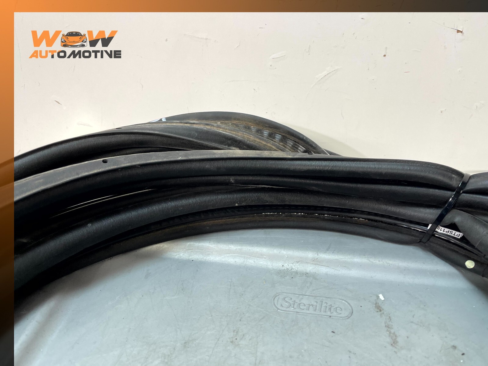 Maserati Ghibli 2014-2017 Rear Trunk lid seal