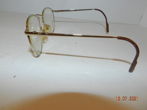 Vintage Benetton Sunglasses Unisex frames 53 18 140 gold - Picture 2 of 3