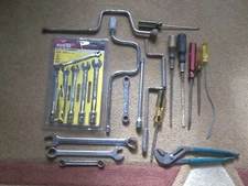 22 WRENCHES, SPEED WRENCHES.AND MORE. PLVMB,PROTO, GREAT KNECK, + OTHERS