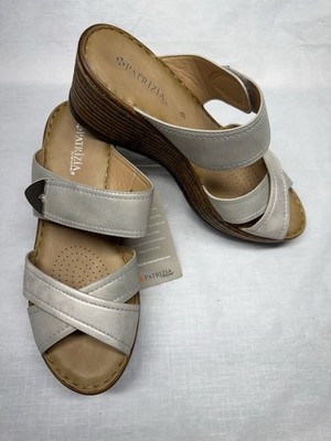 Patrizia by Spring Step Women s NWOB Silver Faux Leather 2.5  Heel Size 9