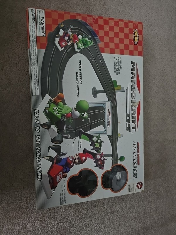 NKOK Super Mario Kart DS Super Race track Set Donkey Kong Battery Powered 