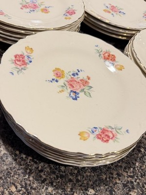 VINTAGE 1940's SCIO, OHIO, POTTERY FLORAL ''HAZEL PATTERN'' PLATE 7 1/4'' - USA