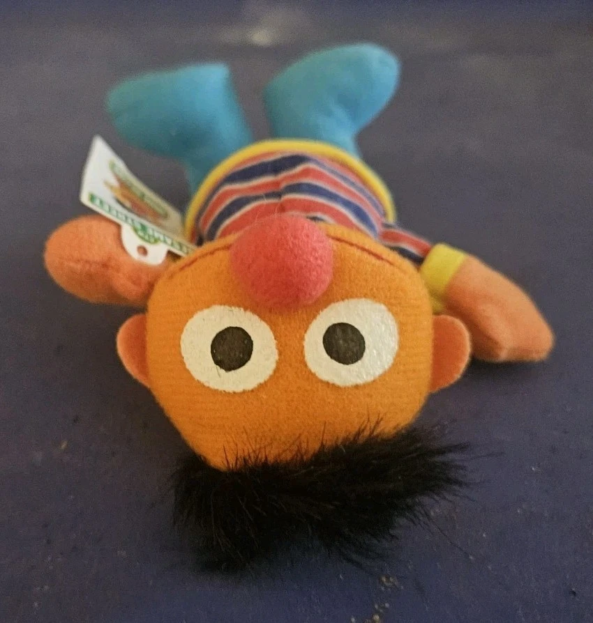 Ernie Bean Bag Muñeco de Peluche Juguete Plaza Sésamo Kellog's 1999 - EX - Envío Gratis Foto 4 de 4