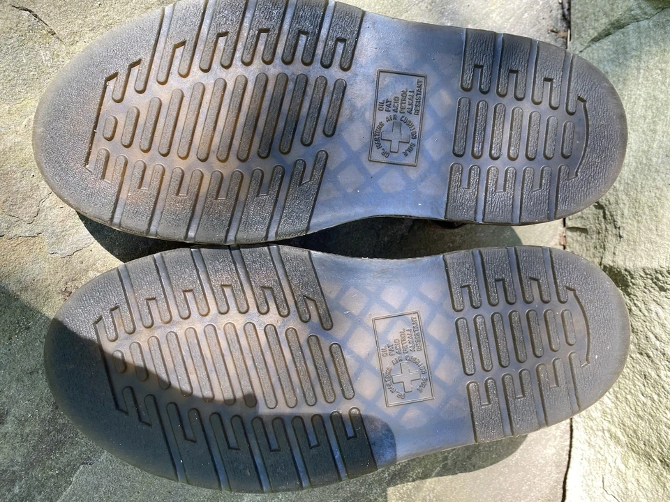 Sandalias de plataforma Dr. Martens Vegan Clarissa ll rojo cereza Foto 4 de 4