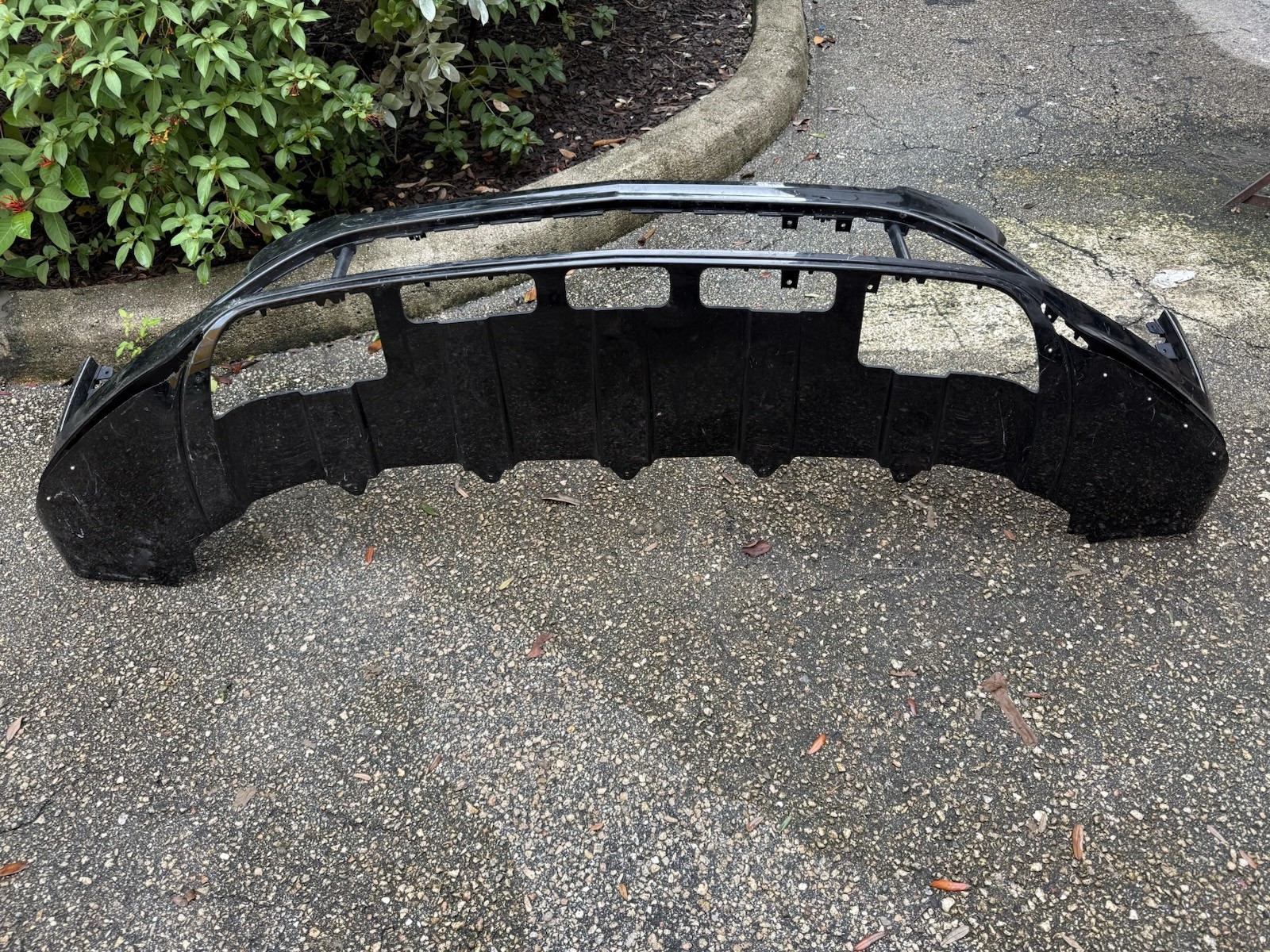 2021-2023 Bentley Bentayga Speed Gen 2 BY636-2 Front Bumper Cover 