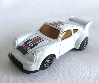 VTG RARE 1:64 DIE-CAST PORSCHE 911 PULL BACK W16 CHINA UNKNOWN