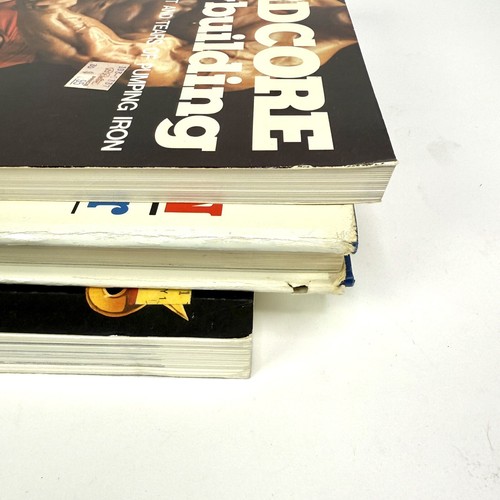 Lot of 3 Bodybuilding Books - 1981 Hardcover By Arnold Schwarzenegger, Golds - Foto 23 di 24