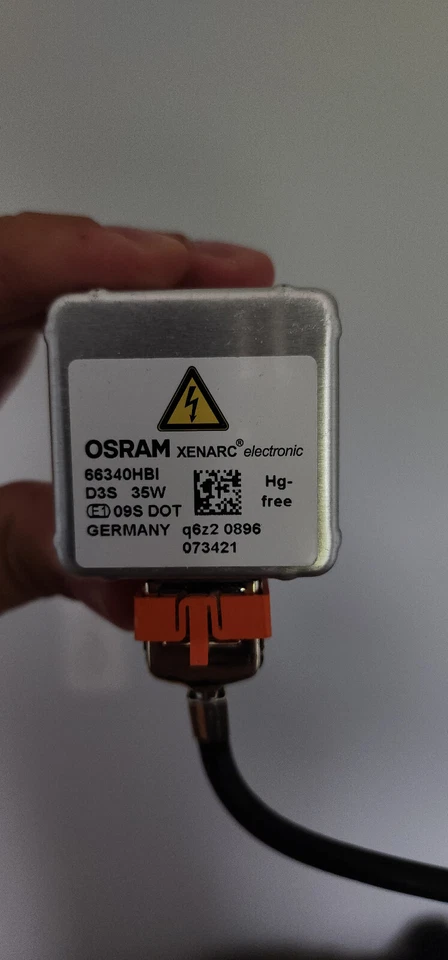 Used OEM Ford Xenon Bulb HID Head Lamp Light Headlamp 7L7Z-13N021-A - Image 2 of 3