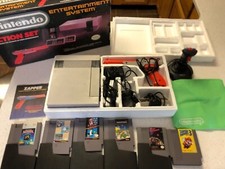 Nintendo NES Console Original Box Manual Zapper Quickshot Dust Cover 6 Games 