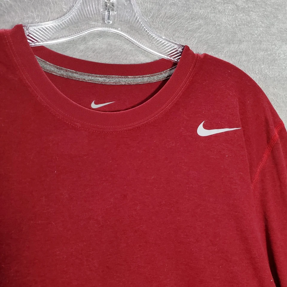 Nike мужчин Activewear верхний большой красный логотип Dri Fit длинным рукавом ворота футболка - Изображение 2 из 4