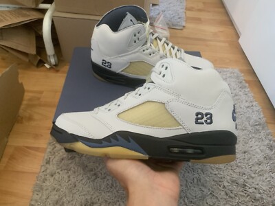 Jordan 5 Retro x A Ma Maniere Photon Dust EU44
