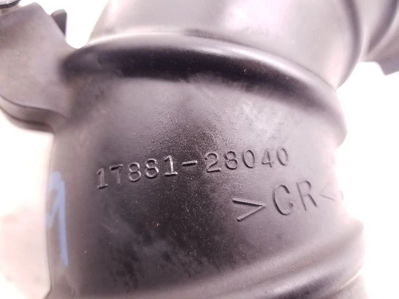 Toyota RAV4 2001 2,0 L 4 cilindros filtro de aire tubo resonador montaje Foto 4 de 4