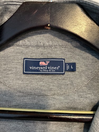 Vineyard Vines Shep & Ian grauer Herrenpullover mit Viertelreißverschluss Größe Large - Bild 5 von 6