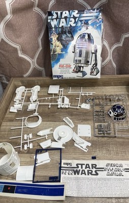 MPC 1977 Star Wars R2-D2 Authentic Scale Model Kit 1-1912 Unbuilt with Box Start
