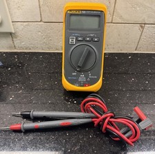 Fluke 705 Loop Calibrator Meter With Fluke Leads Excellent !!