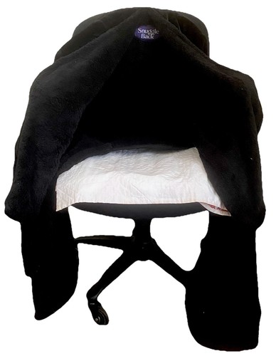 Kuschellehne Stuhldecke schwarz Kunstfell (nur Bär & Stuhl Demo nicht enthalten)