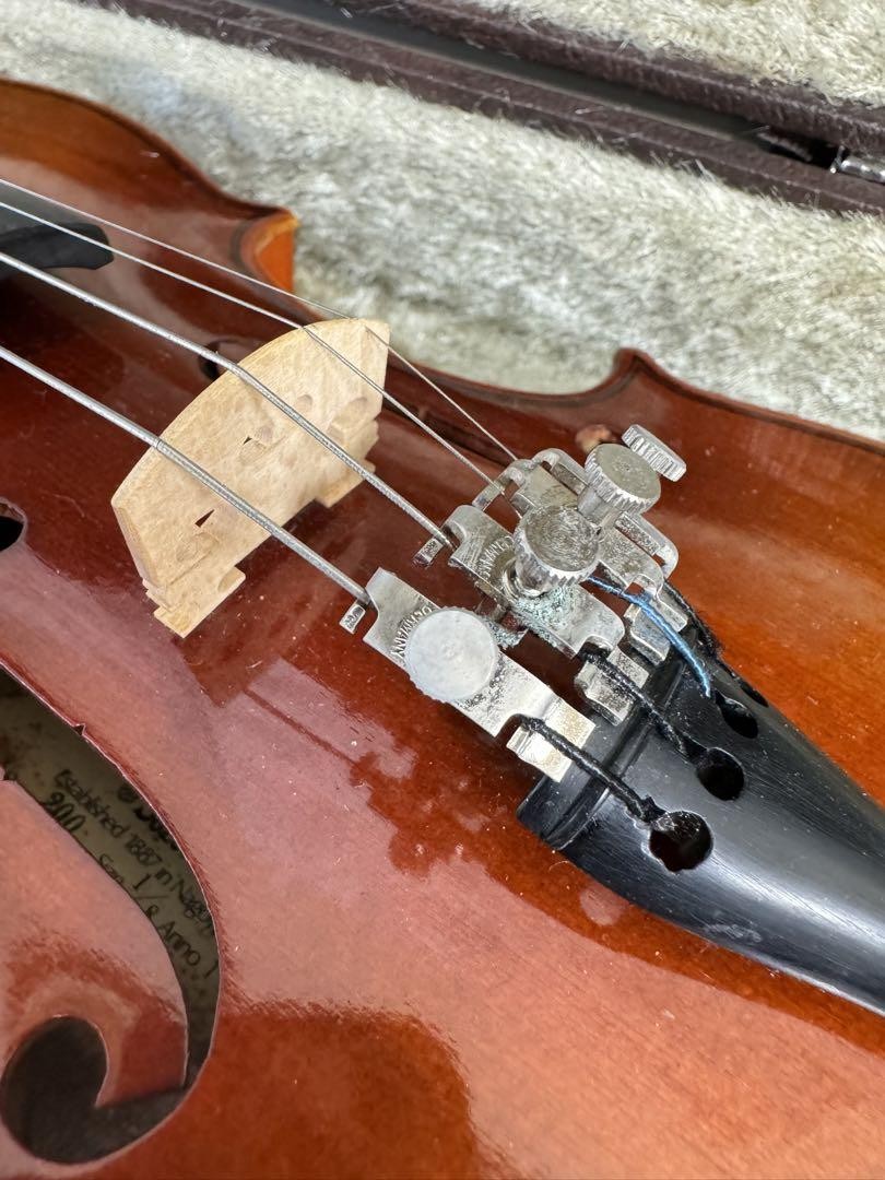 Suzuki Violin No.200 1/8 Size 1995 Model with Case and Bow