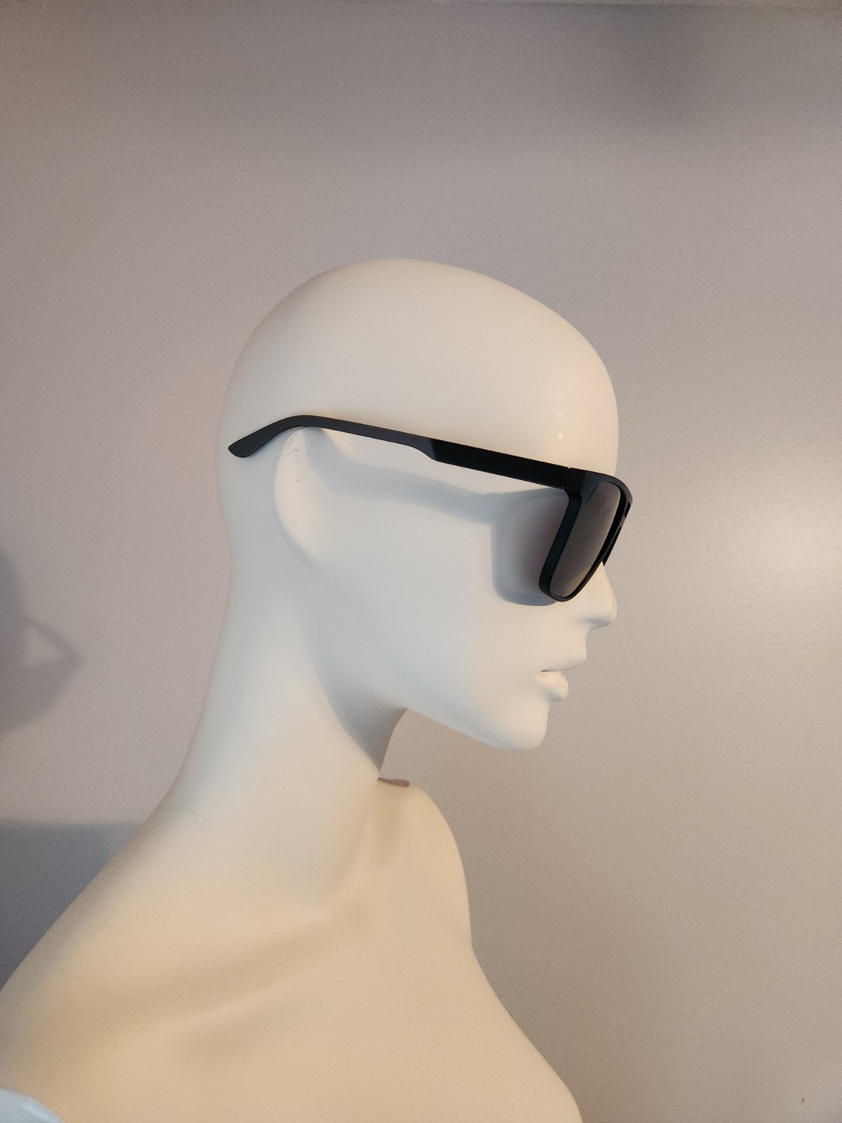 Foster Grant Rectangular Sunglasses - image 10