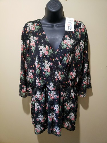 Everly Women Sz M Black Floral Cinched Waist Blouse Shirt