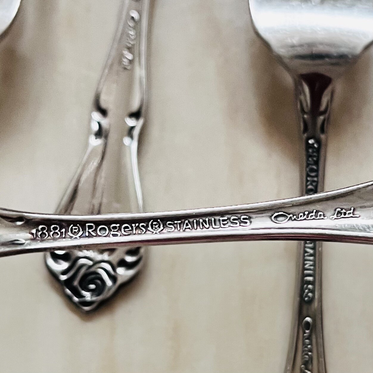 1881 Rogers Stainless 1967 ARBOR ROSE - TRUE ROSE Oneida Ltd Set 6 Salad Forks