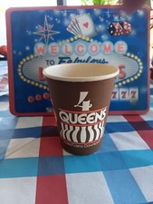 4 Queens Hotel, ancien gobelet en papier casino = Las Vegas Nevada