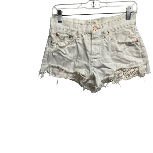 We The Free Womens Denim Shorts Size 26 Cream Frayed Crotchet Pocket Button Fly