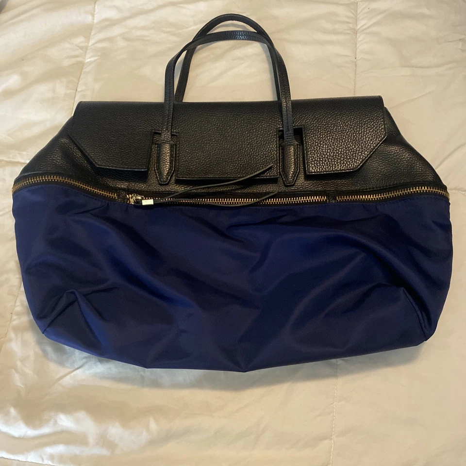 Сумочка наплечная Gianni Chiarini негабаритная черная кожаная синяя нейлоновая - Изображение 2 из 4