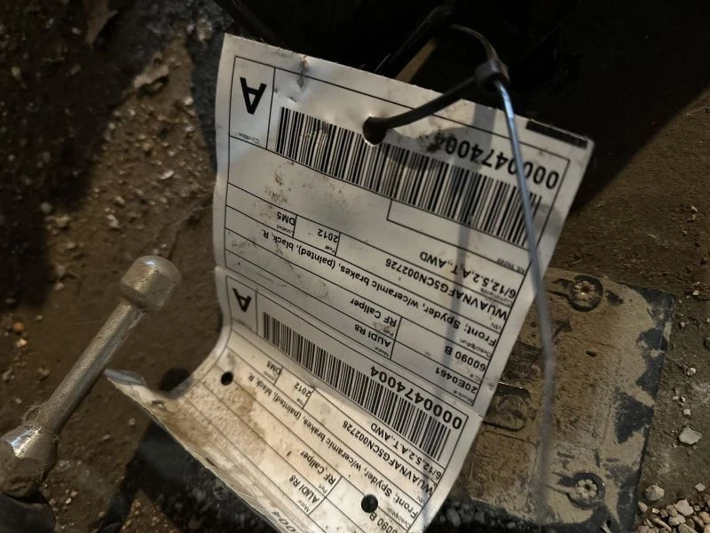 Pinza de pasajero Spyder delantera sin frenos de cerámica para 11-13 AUDI R8 1224304 Foto 3 de 4