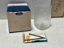 Nos 1972-1976 Ford T-bird Thunderbird Rh Right Parking Lamp Lens D2sz-13208-a Nos 1972-1976 Ford T-bird Thunderbird Rh Right Parking Lamp Lens D2sz-13208-a