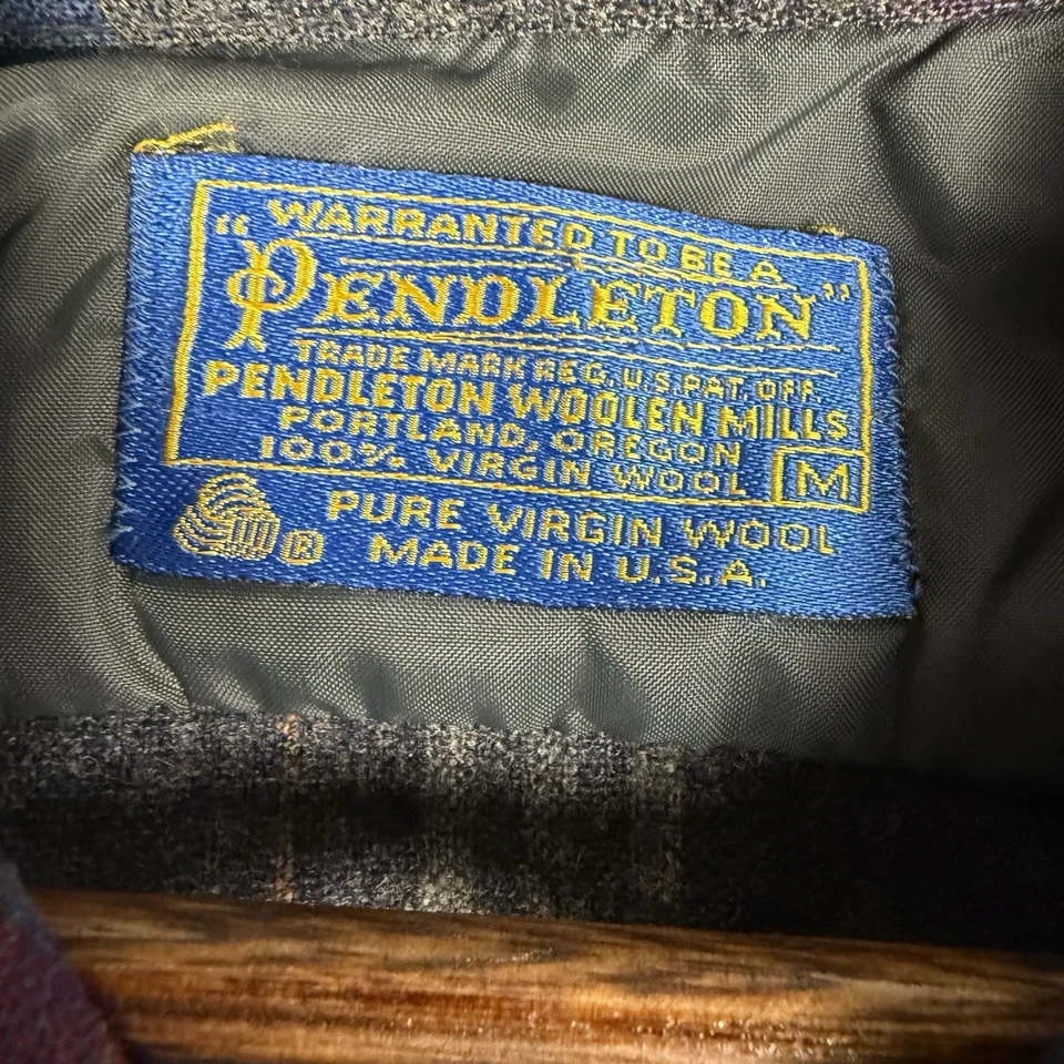 Pendleton Original Board Shirt 100% Wool Button Down Men’s Size Med Flannel - Image 3 of 4