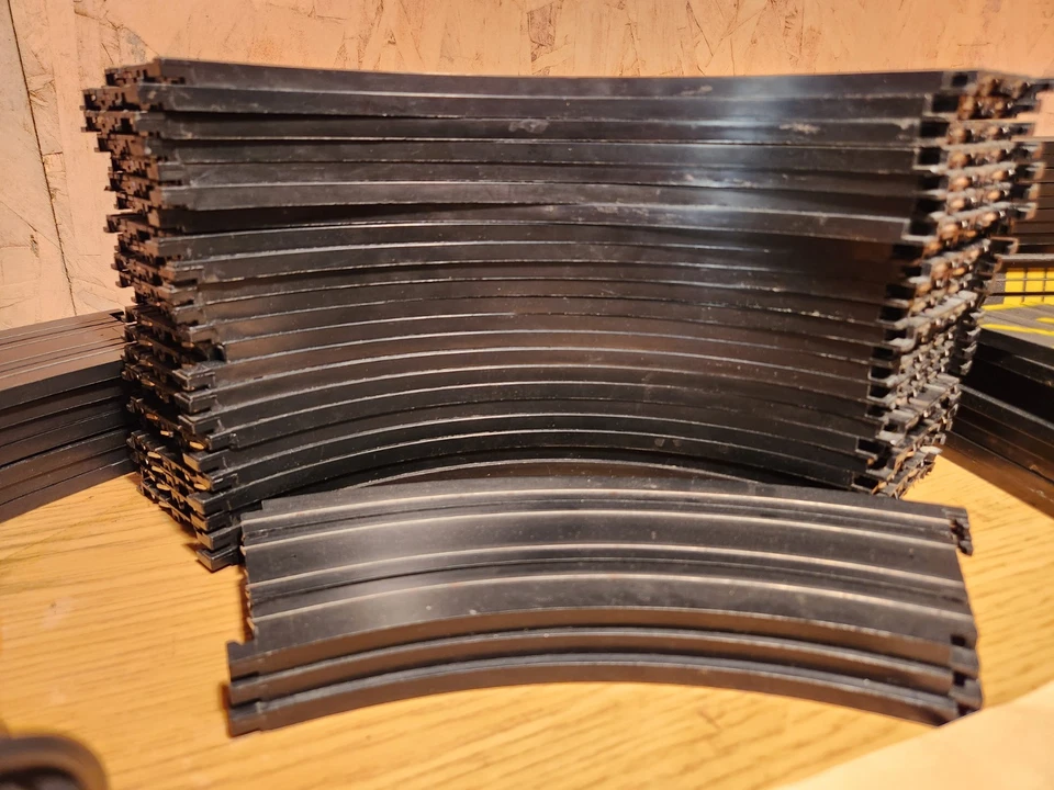 ¡¡¡MUCHAS PIEZAS DE PISTA VINTAGE AÑOS 70 AURORA AFX Eldorado!!! (SIN COCHES) Foto 4 de 4