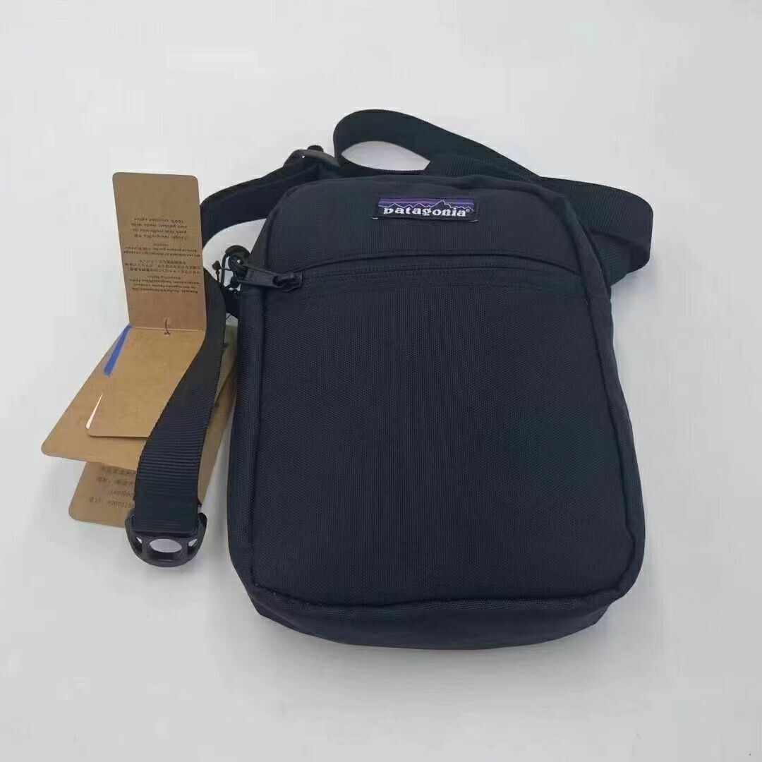 New Patagonia Outdoor Shoulder Bag for Men and Women's Small New Patagonia Outdoor Shoulder Bag for Men and Women's Small