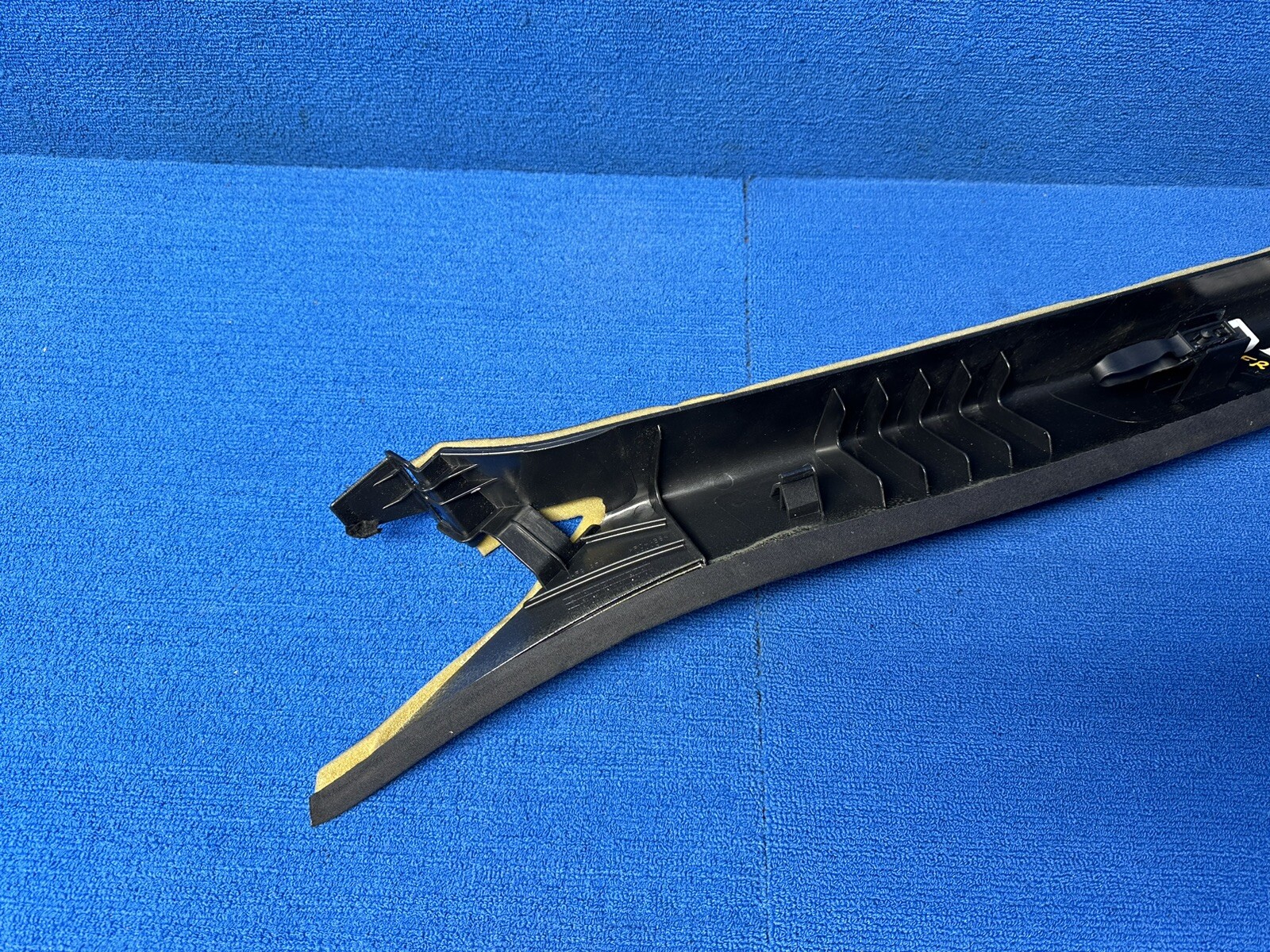 💸2014-2017 MASERATI QUATTROPORTE FRONT RIGHT PASSENGER SIDE A PILLAR TRIM PANEL
