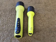 2 Streamlight Flashlights Light Lamp Torch 4AA 3C MSHA LED Incandescent Bulb