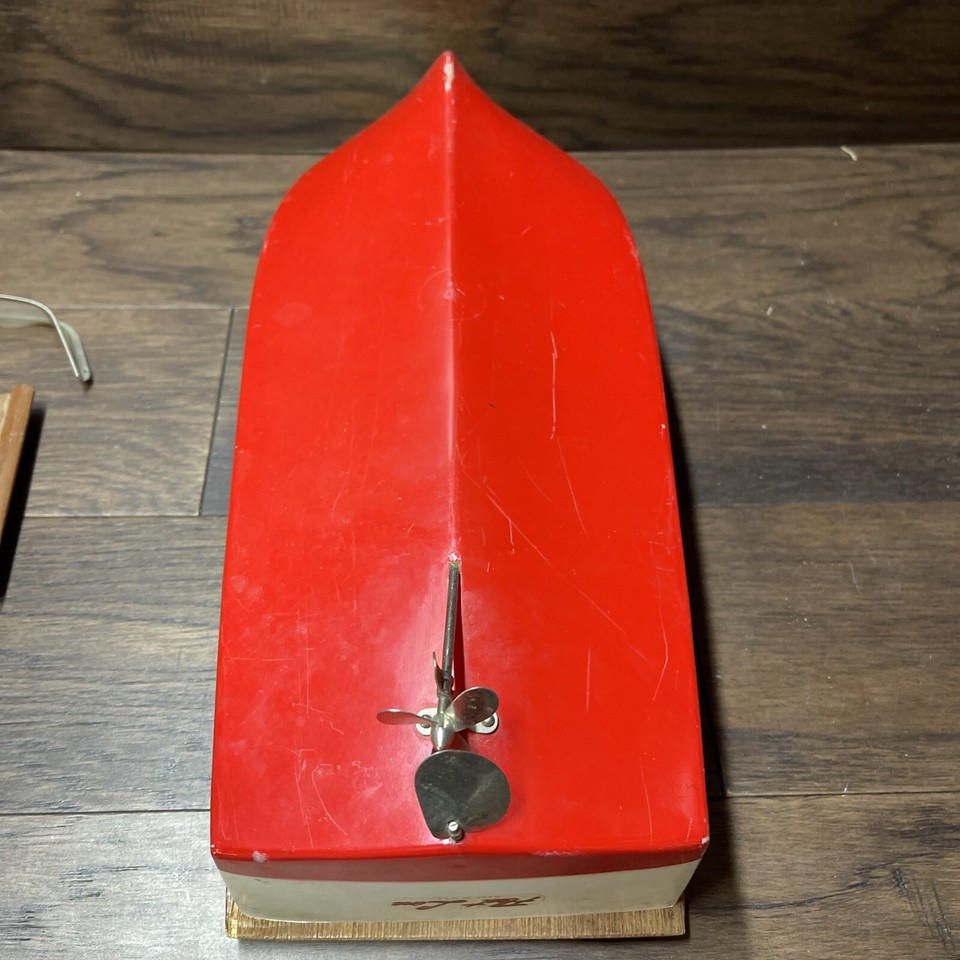 Vintage Battery Operated Toy Boat Japan O51 (Sold for Parts Only) Not